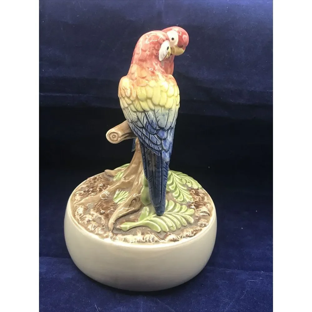 OTAGARI HAND PAINTED PARROTS MUSIC BOX STRANGER‎ IN PARADISE JAPAN